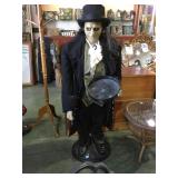 Animatronic halloween butler, untested, adapter
