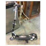CP goplus poeer scooter w/ plug, untested