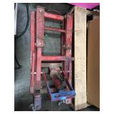 Rolling pneumatic atv lift - no handle