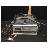 Schumacher 10/2 AMP fully automatic/Manual