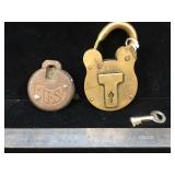 Vintage/antique Squire Old English brass lock