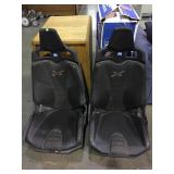 Pair of car seats
