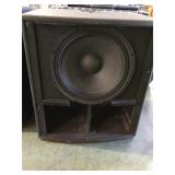 Yorkville Elite LS800P 1500 watt subwoofer,