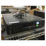 Sony CD/DVD player DVP-C650D