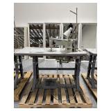 Consew model 206rb-5 industrial, sewing machine,