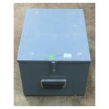 Metal lockbox with handle