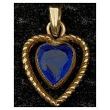 14k Gold Heart Pendant. 0.8g