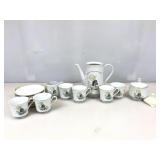 Vtg Holly Hobby 17 pc tea set, porcelain