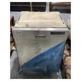 Kenmore Elite Dishwasher - Needs cleaning