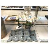 2 Daisy Planters and 3 Hanging Wall Decor