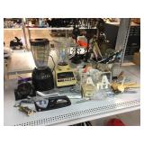 Money stack coin bank, 2 Osterizer blenders,