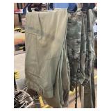 4 Pair camo Pants Sizes Vary.