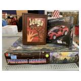 Vtg Milton Bradley Fortress America game, Jenna