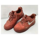 Nike shoes size 9. Need cleaning