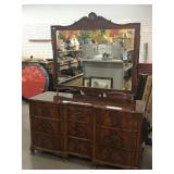 Vtg wood dresser with matching mirror, Approx