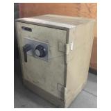 montgomery ward safe W/combination, Approx