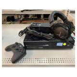 XBox, tygr 300r headset.