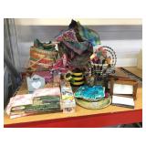 NIB sheet and pillow cases. Metal swinging