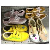 4 pair vans shoes. Size 9