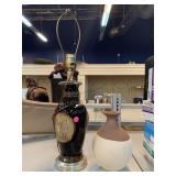 Vtg Decorative Table Lamp. No Lampshade & Pottery