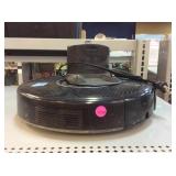 iRobot roomba w/charging station, mod 551, 13in