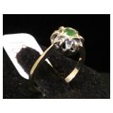18k GOLD & green gemstone ring, size 3, 2.6g