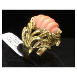 14k Gold & pink coral ring, size 5, 11.4g