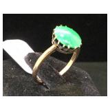 14k Gold & Jade ring, size 6, 2.5g