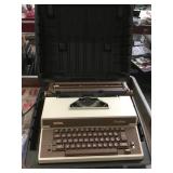 Royal Academy electric typewriter w/ case
