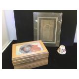 Navajo Sand painted box , signed mini vase &