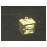 14k GOLD  safe lock for a dollar bill charm, 3.5g