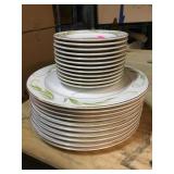 Bernardaud plates set w/12-6.5in plates and