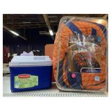 Space jam microfiber twin size and Rubbermaid