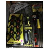 New tools incl. clamps, box cutter, pry bar and
