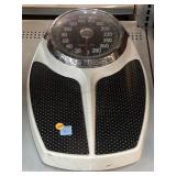 Vintage Healthometer Professional Scale.