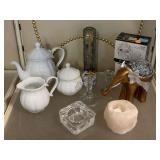 Teapot, creamer and sugar dish, square heavy