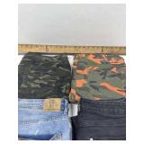 4 Denim jeans pants. Assorted.