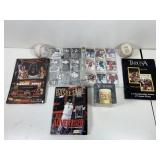 Mixed sports card lot