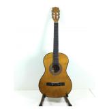 Huntington Classical Acoustic Guitar w/ Stand