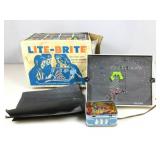 Vtg Lite-Brite W/ Pegs and Papers. Working
