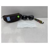 Maui Jim MJ-255-2M Sunglasses w/ Case
