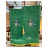 Bata Hazmax Boots Size 10.