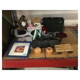 Assorted household and decor items.