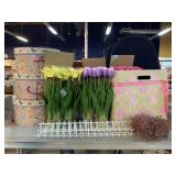 New decorative flower bundles, hat boxes and