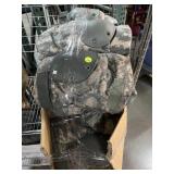 15 Military knee pads