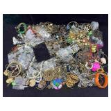 Fashion Jewelry Incl. Rings, Earrings, Necklaces &
