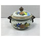 Vtg ASTA enamelware Dutch oven, 8 in