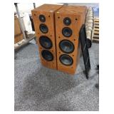Pair Infinity Emit-R Floor Speakers - Left one