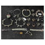 Fashion Jewelry Incl. Necklaces, Bracelets & More