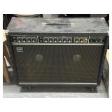 Roland Jazz Chorus 120-Watt solid stereo combo